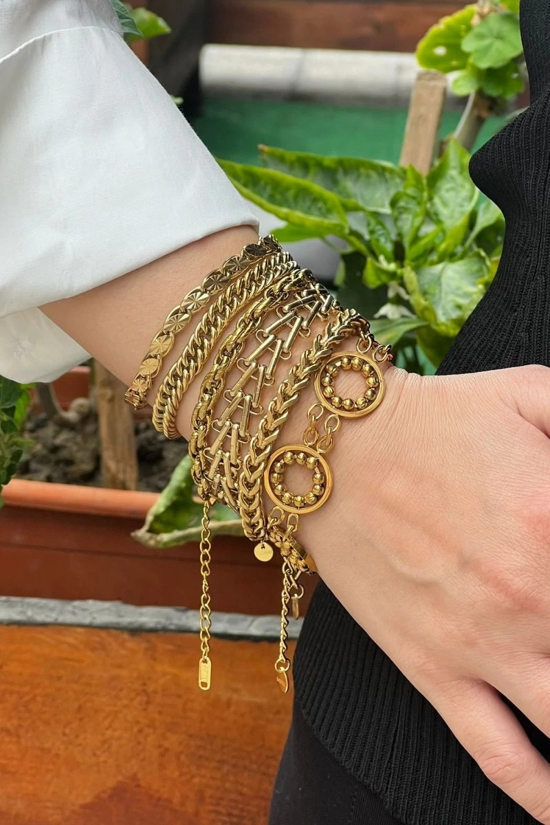 Çelik Bileklik Kombin