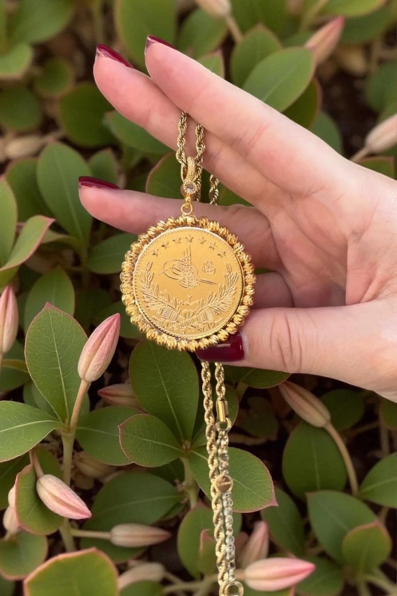 Dorika Detay 5li Ata Model Gold Altın Kaplama Kolye