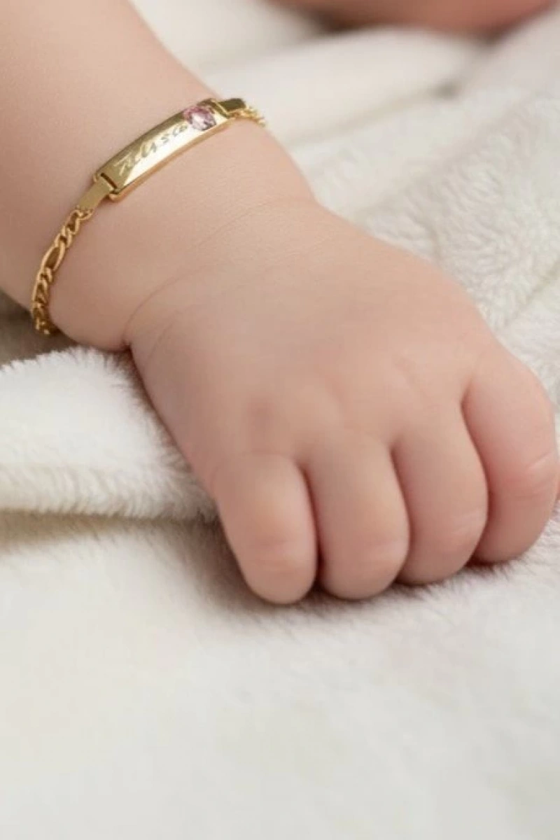 -İSİMLİ- İnce Ezik Bağlı Model Gold Altın Kaplama Kız Bebek Künyesi