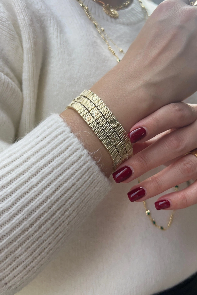 Sıralı Çivi Detay Gold Altın Kaplama Bileklik