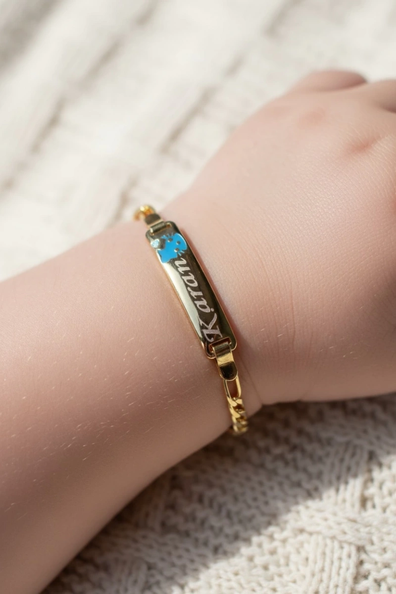 -İSİMLİ- İnce Ezik Bağlı Model Gold Altın Kaplama Erkek Bebek Künyesi