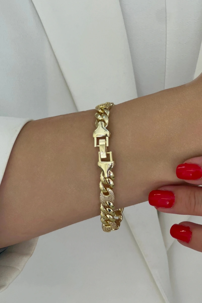 İnce Ezik Bağlı Model Düğme Geçiş Detay Gold Altın Kaplama Bileklik