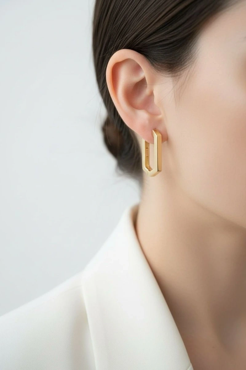 Daisy Model Gold Altın Kaplama Küpe