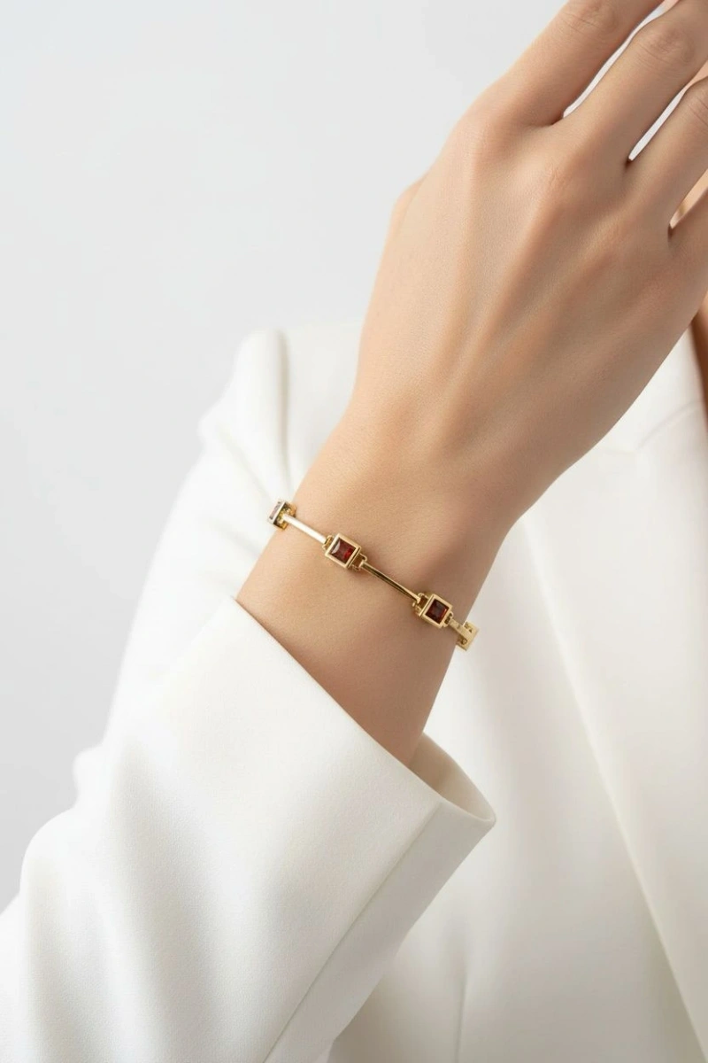 Kırmızı Kare Geçişli Gold Altın Kaplama Bileklik