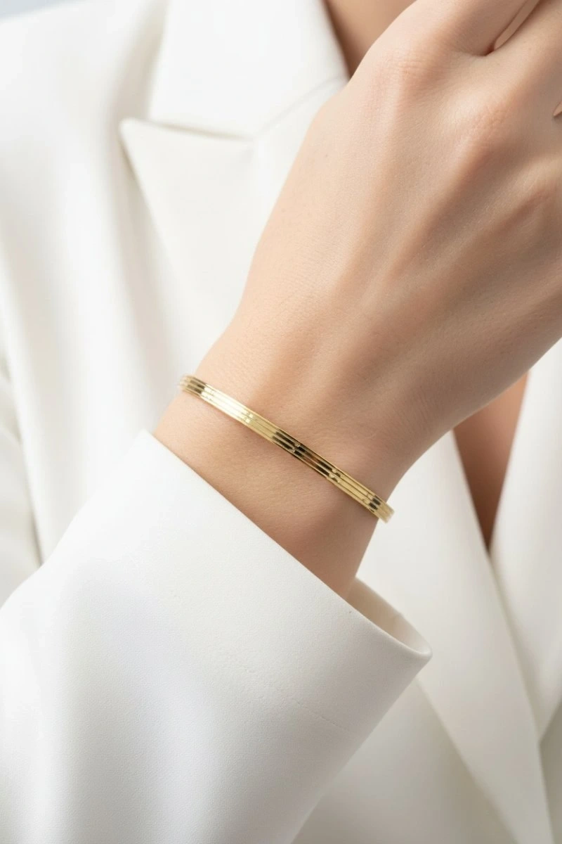 Çizgi Desen Kesme Gold Altın Kaplama Ajda Model Bilezik