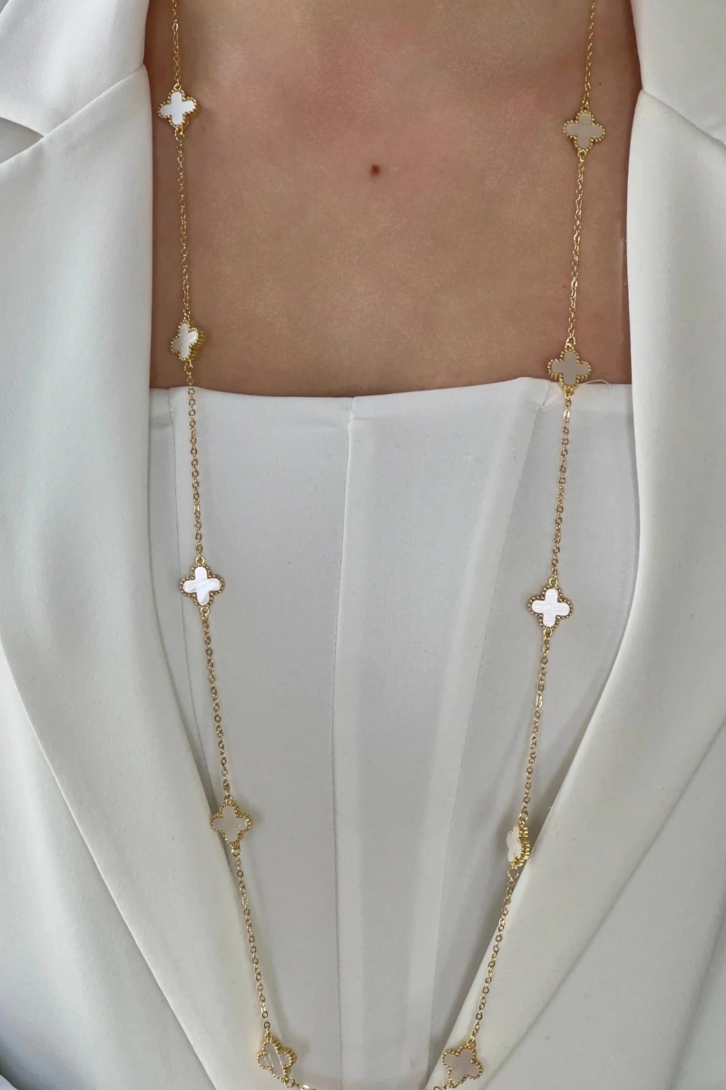 Uzun Beyaz Yonca Detay Gold Altın Kaplama Kolye