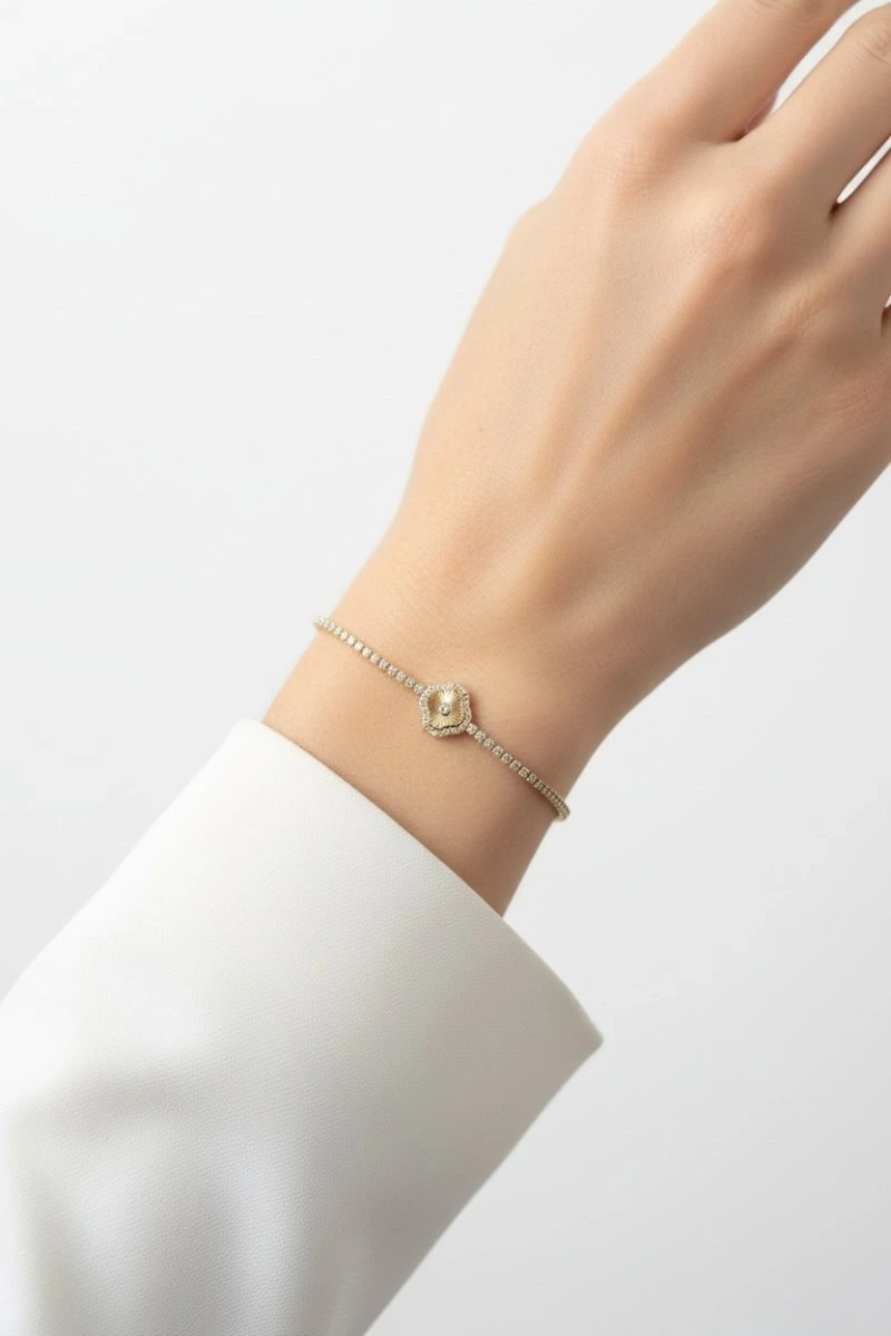 Su Yolu Zincir Çizgili Yonca Detay Gold Altın Kaplama Bileklik