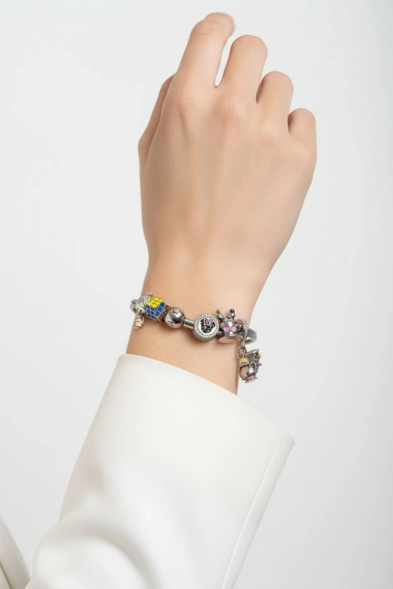 Şamdan Detay Sallantılı Gold Altın Kaplama Bileklik