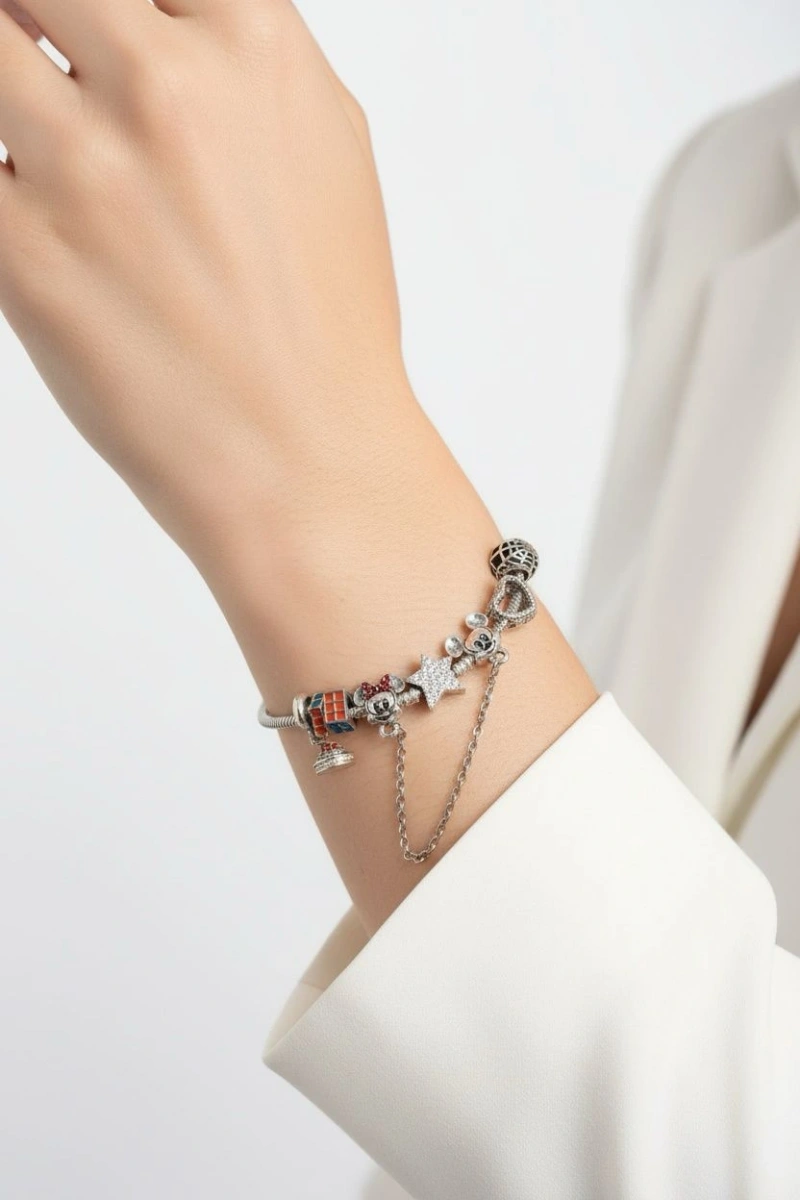 Boş Kalp Detay Sallantılı Gold Altın Kaplama Bileklik