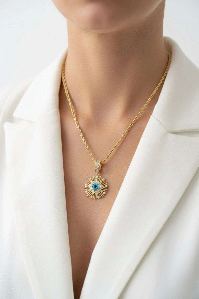 Aphrodite Model Gold Altın Kaplama Kolye