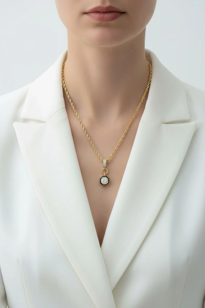 Selene Model Gold Altın Kaplama Kolye