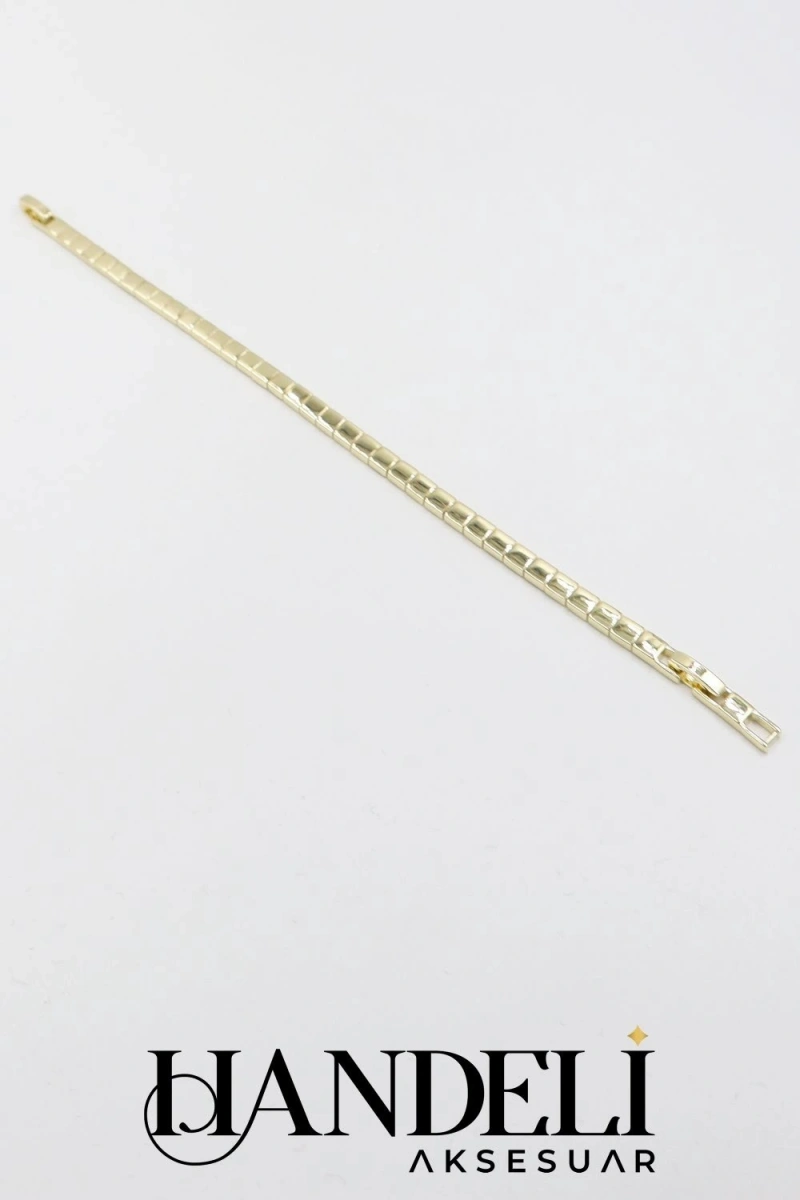 Kare Model Detay Gold Altın Kaplama Bileklik