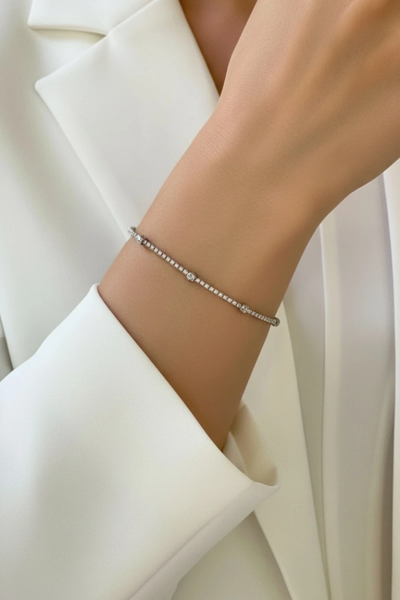 Su Yolu Model Dorika Detay Beyaz Altın Kaplama Bileklik