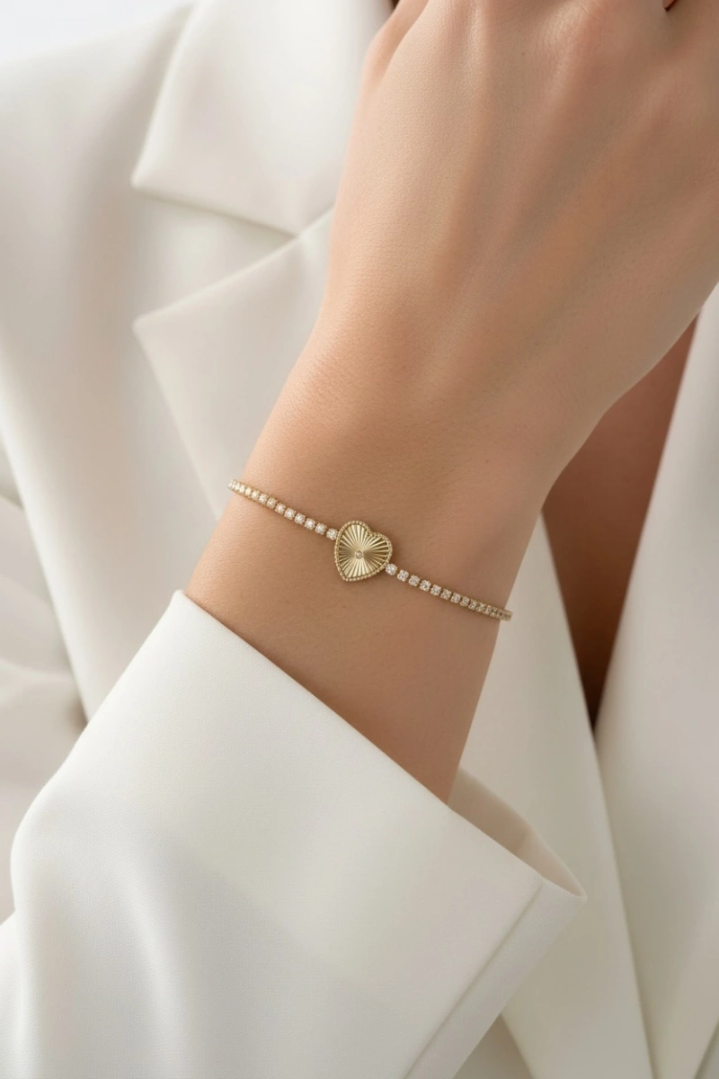 Su Yolu Model Çizgili Kalp Detay Gold Altın Kaplama Bileklik