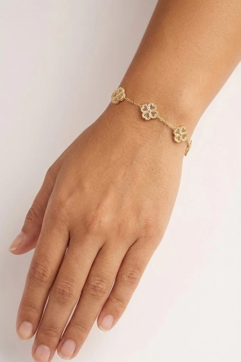 Nokta Baskı Desen Yonca Model Gold Altın Kaplama Bileklik