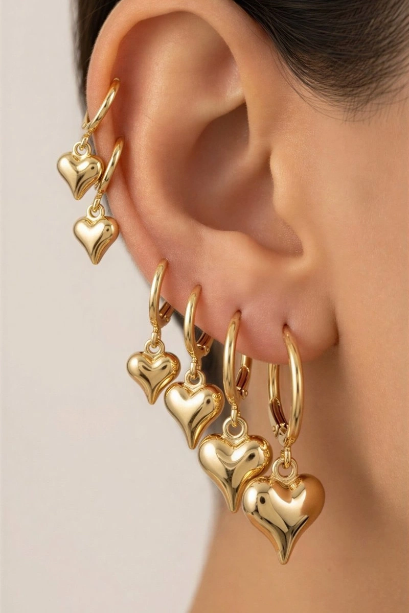 Altılı Gold Altın Kaplama Kalp Model Çoklu Küpe