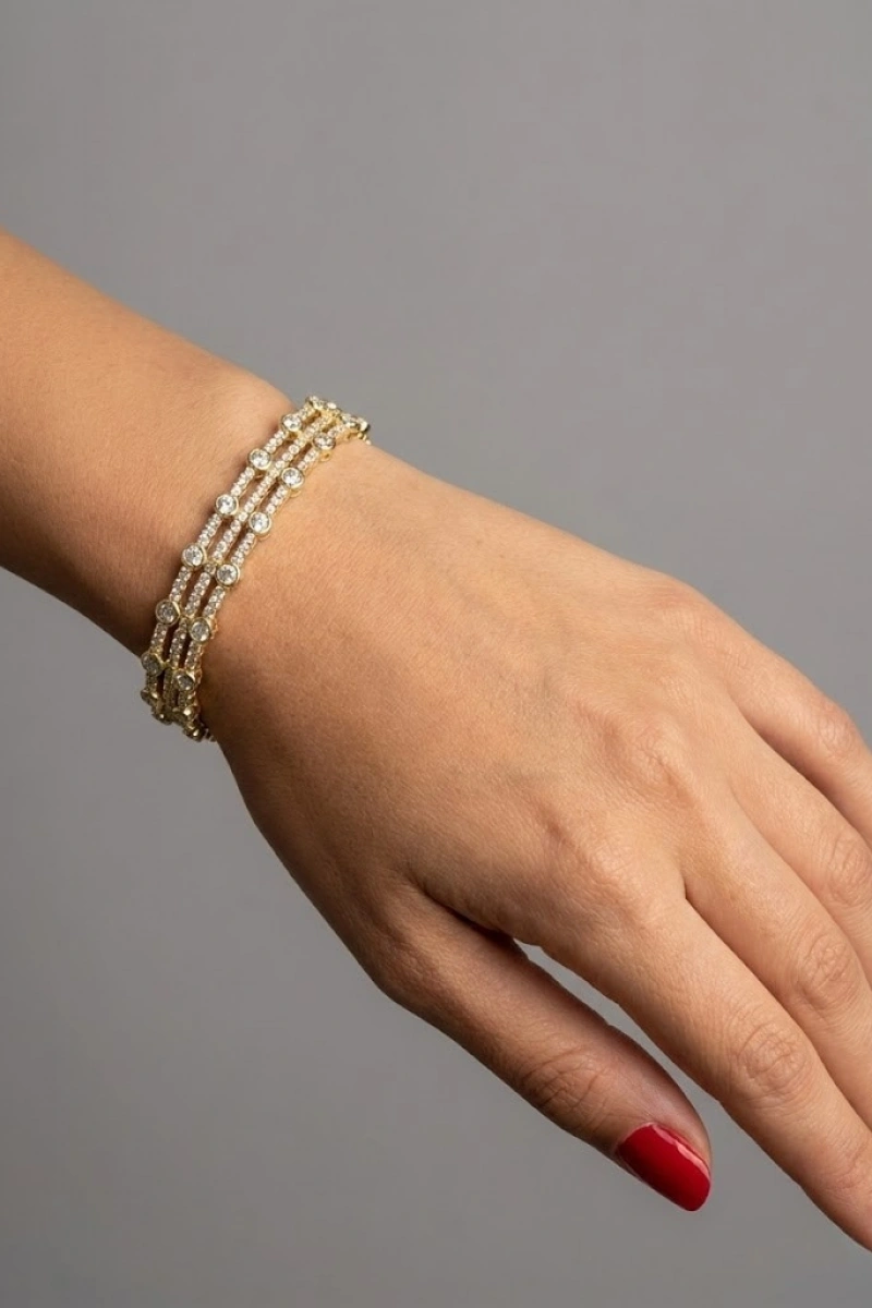 Üç Sıra Su Yolu Model Taş Detay Gold Altın Kaplama Kelepçe