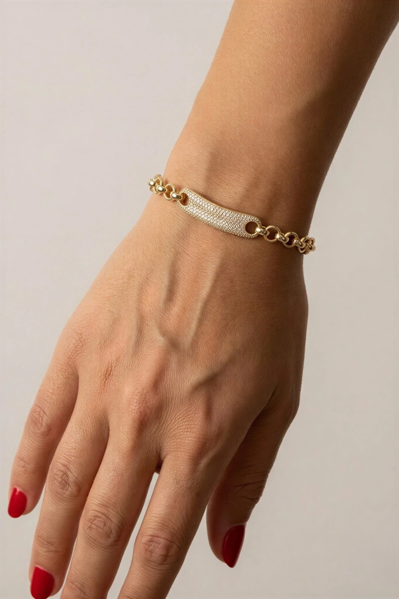 Düz Zincir Taşlı Plaka Detay Gold Altın Kaplama Bileklik