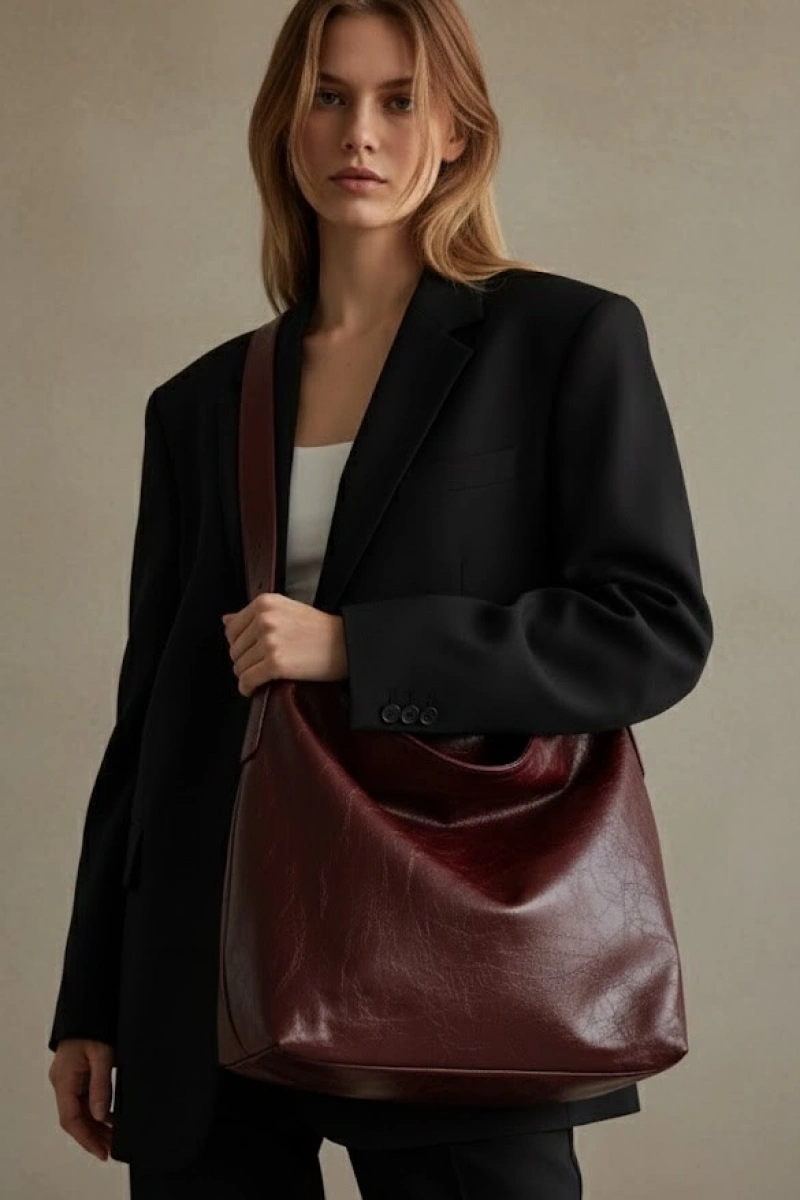 Bennie Model Bordo Renk Deri Kol Çantası