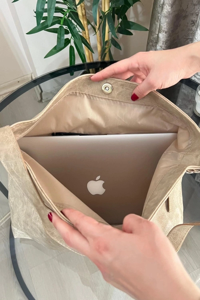 Bennie Model Bej Renk Deri Kol Çantası