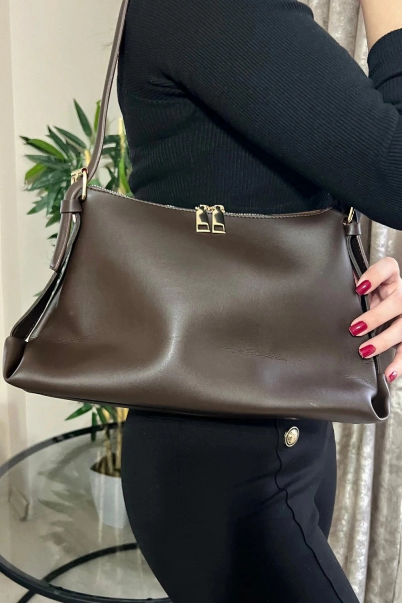 Point Model Acı Kahve Renk Deri Kol Çantası