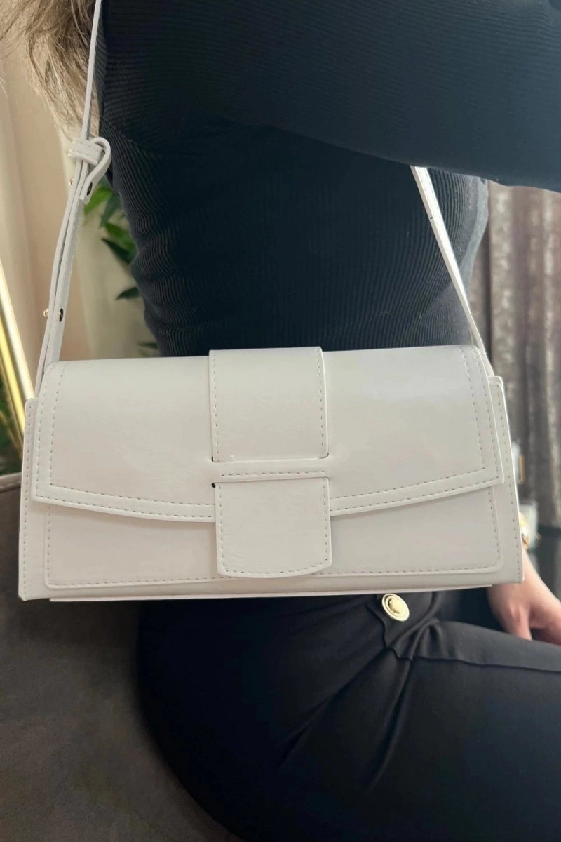Elegance Model Beyaz Deri Kol Çantası