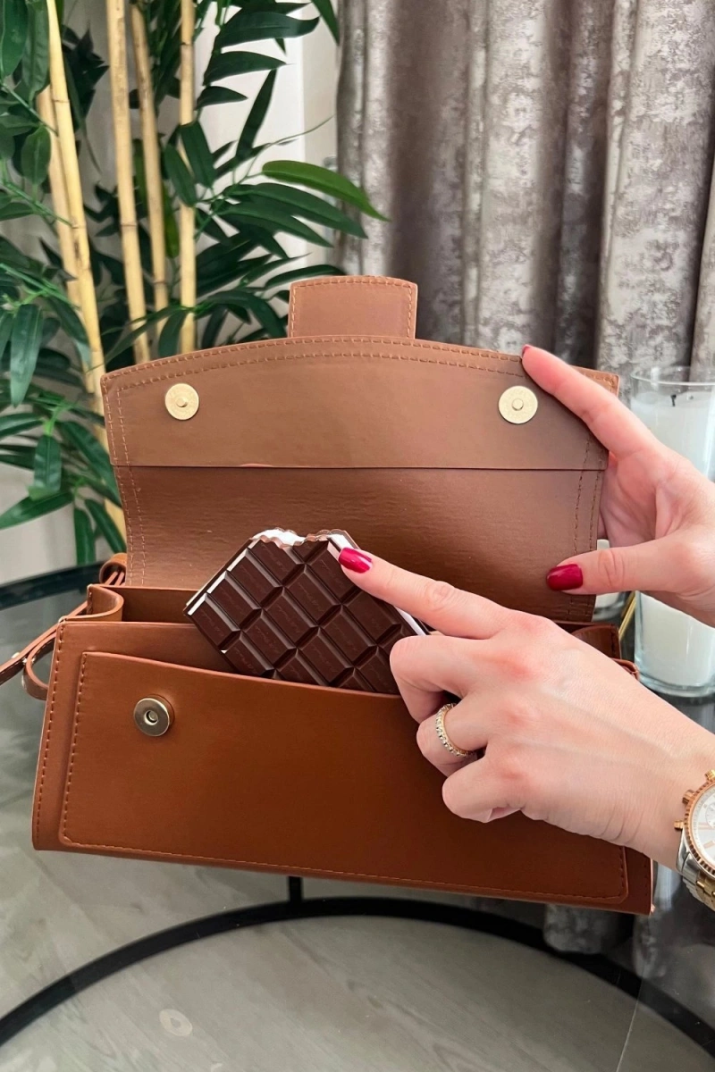 Elegance Model Kiremit Deri Kol Çantası