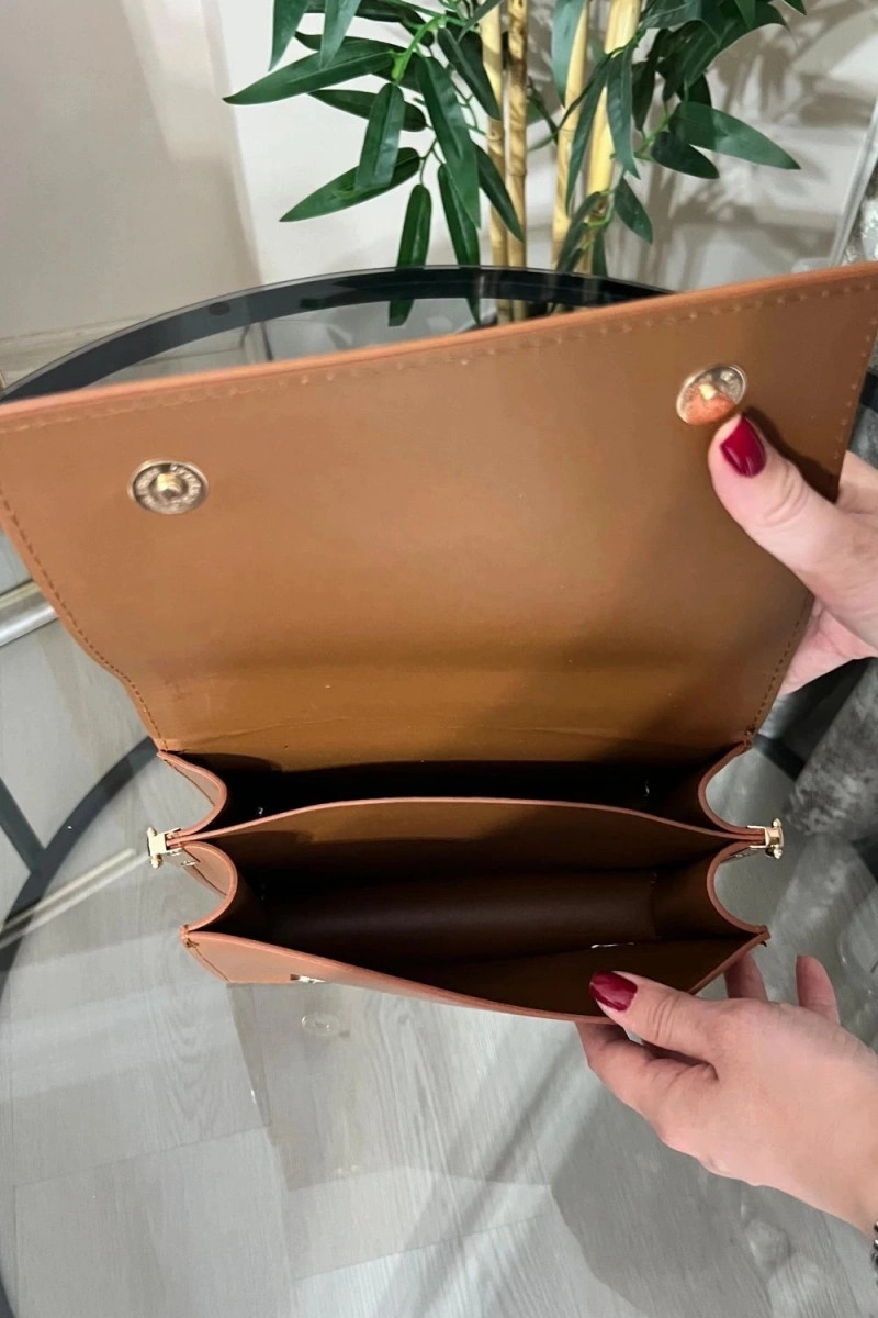 Karmin Model Taba Renk Deri Kol Çantası