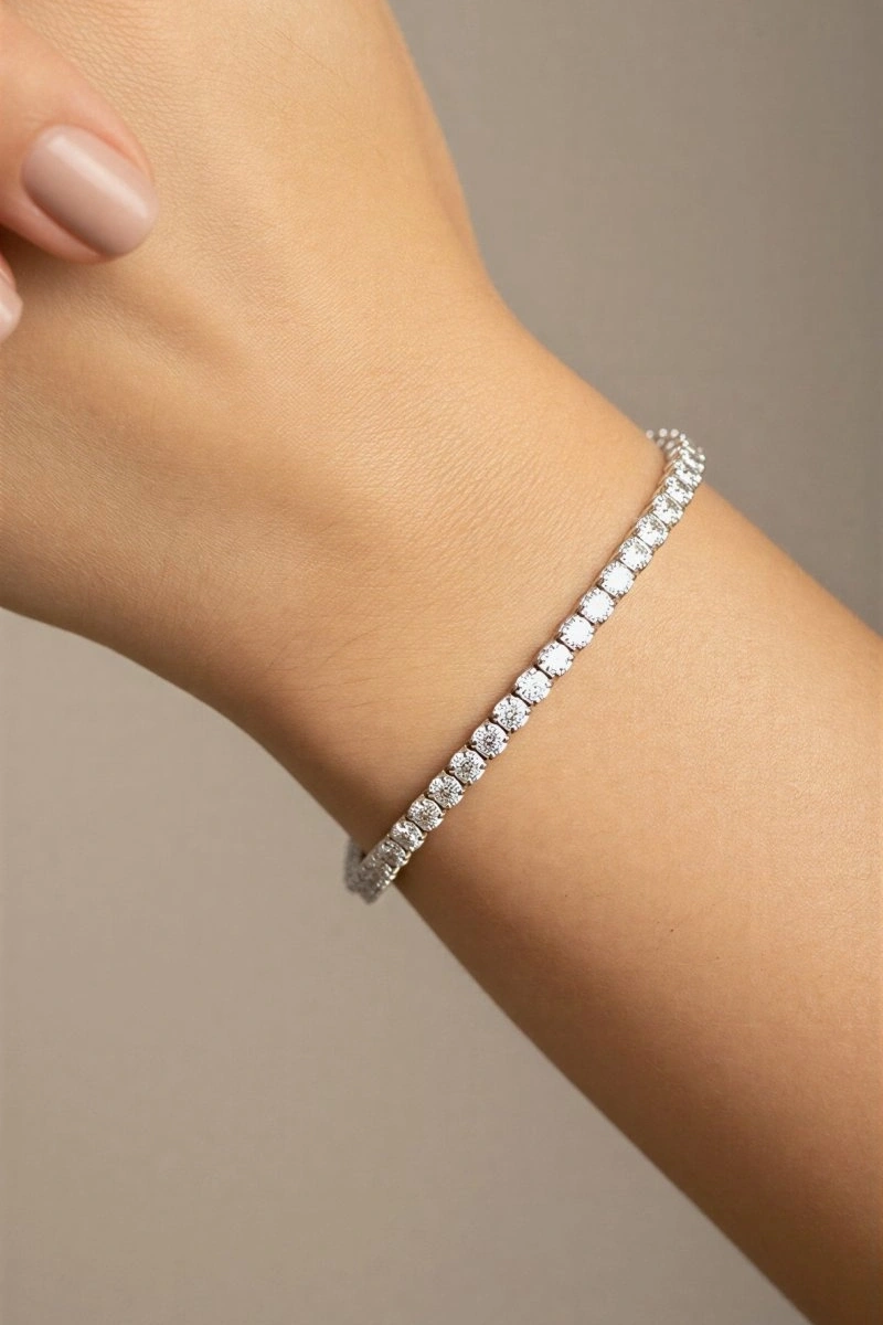 Kare Su Yolu Model Beyaz Altın Kaplama Bileklik