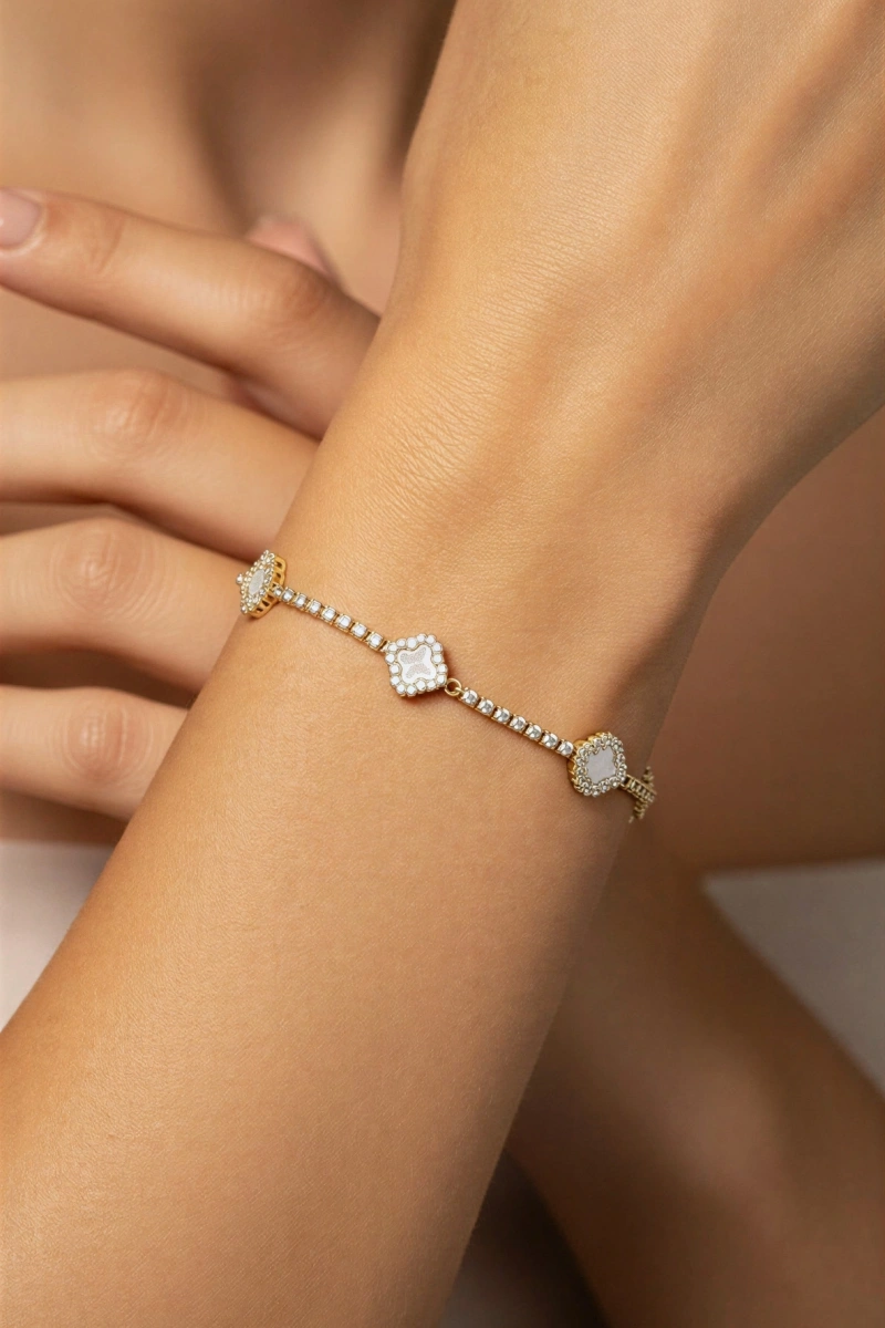 Su Yolu Model Sedef Yonca Detay Gold Altın Kaplama Bileklik