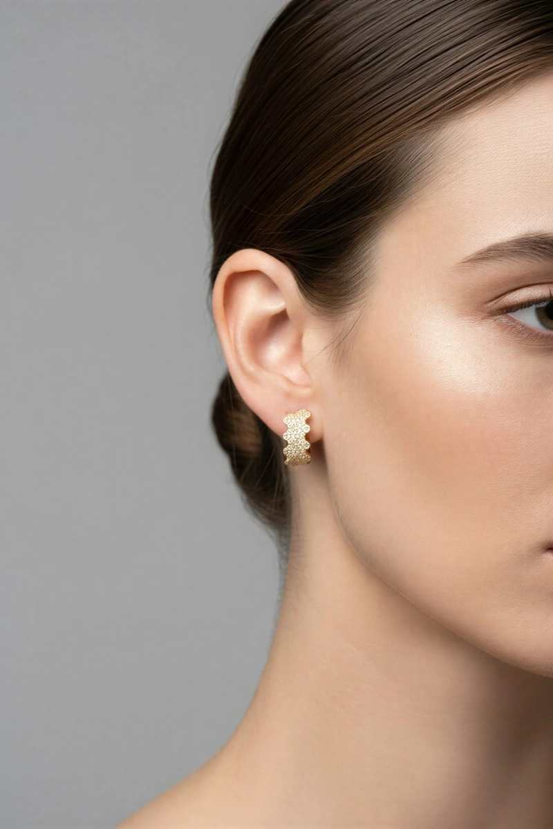 Taşlı Silindir Model Gold Altın Kaplama Küpe