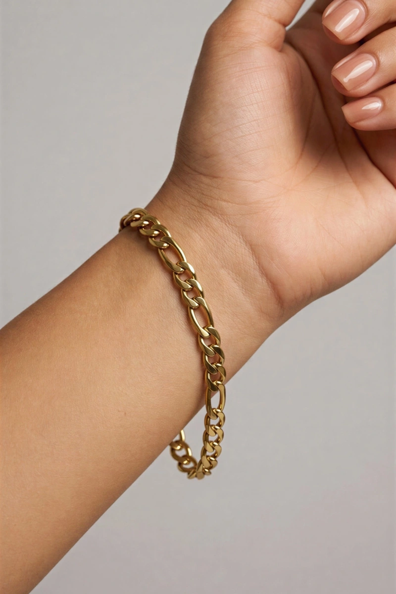 İnce Ezik Bağlı Model Gold Altın Kaplama Çelik Bileklik