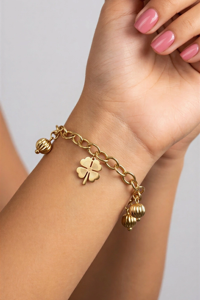 İnce Zincir Sarkıt Yonca Model Gold Altın Kaplama Çelik Bileklik