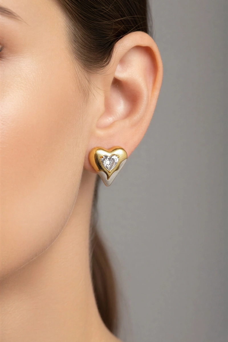 Sedef Taşlı Kalp Model Gold Altın Kaplama Çelik Küpe