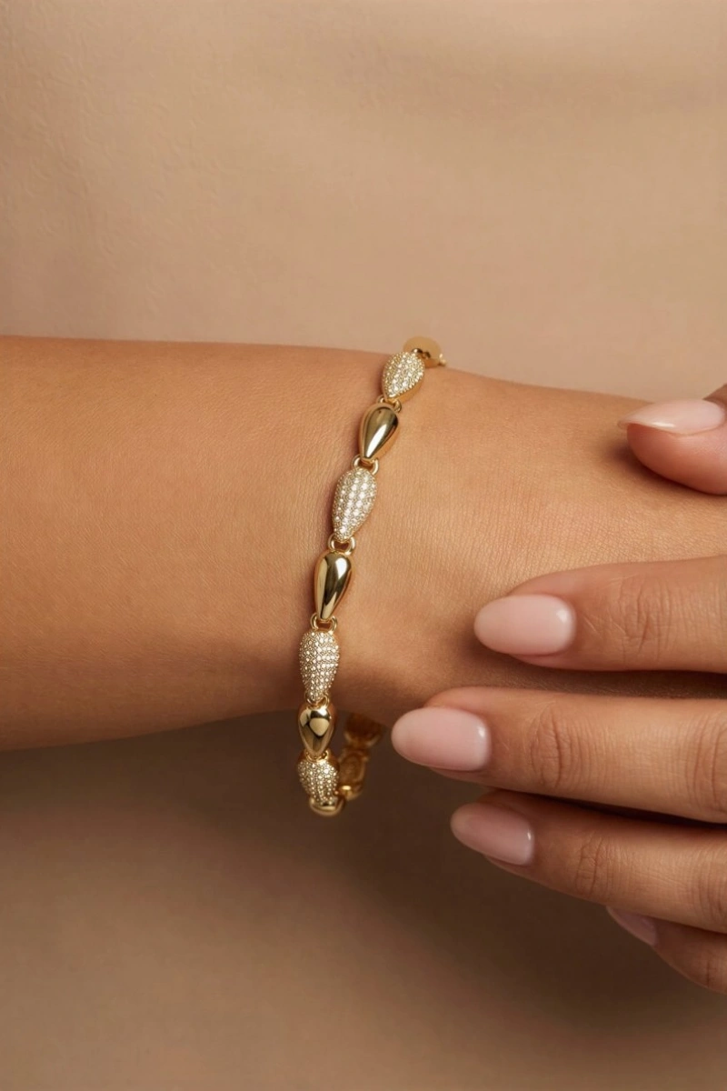 Sıra Taş Damla Model Gold Altın Kaplama Bileklik