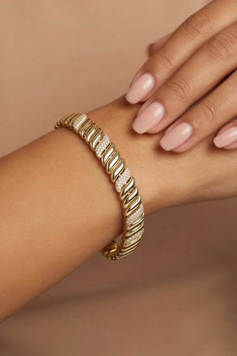 Taş Detay Dalga Model Gold Altın Kaplama Bileklik