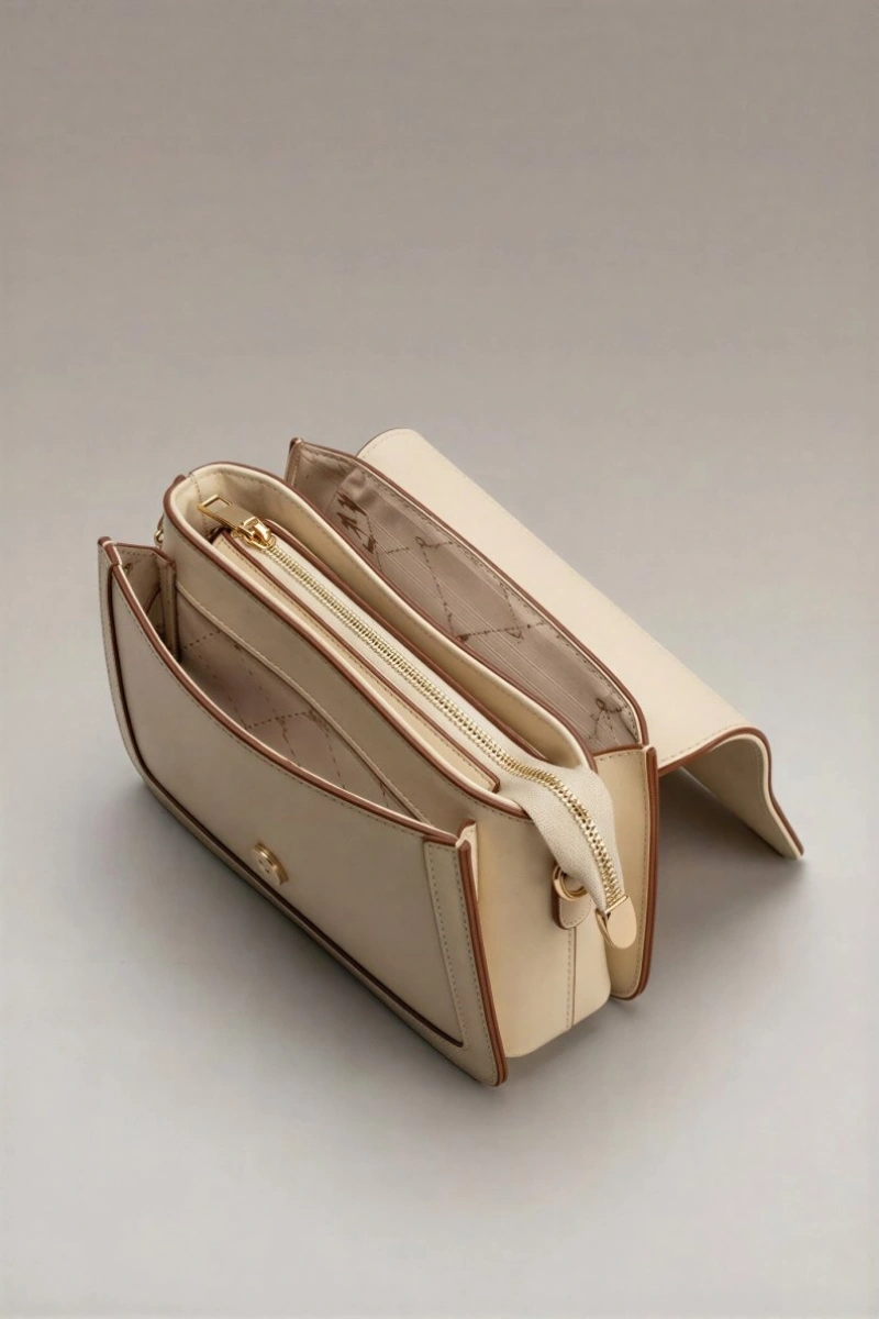 Üçgen Model Camel Renk Kadın Çanta