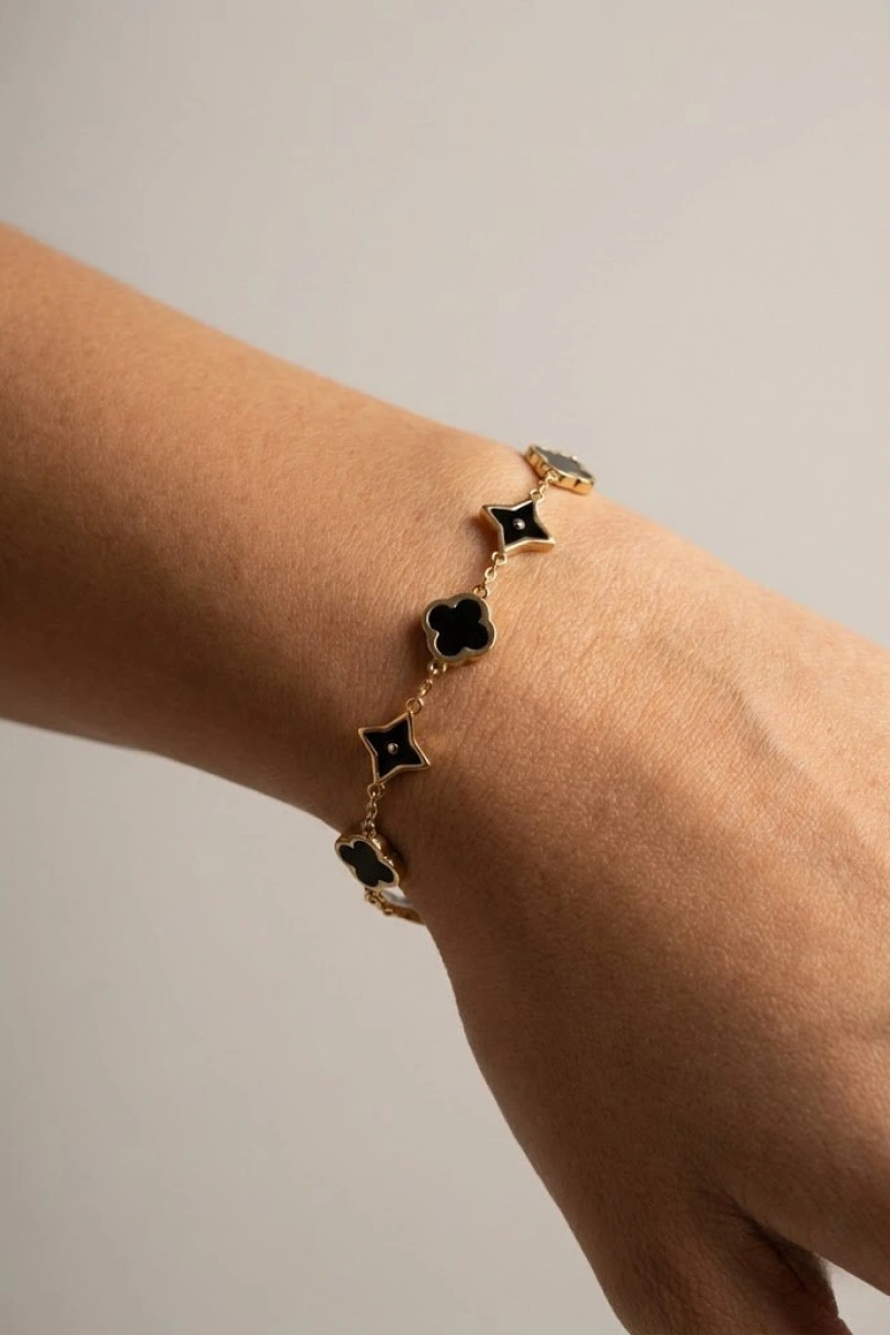 Siyah Yonca Detay Gold Altın Kaplama Bileklik