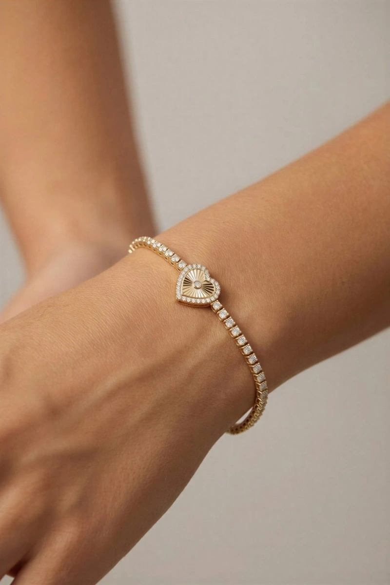 Su Yolu Model Taş Detay Kalp Model Gold Altın Kaplama Bileklik