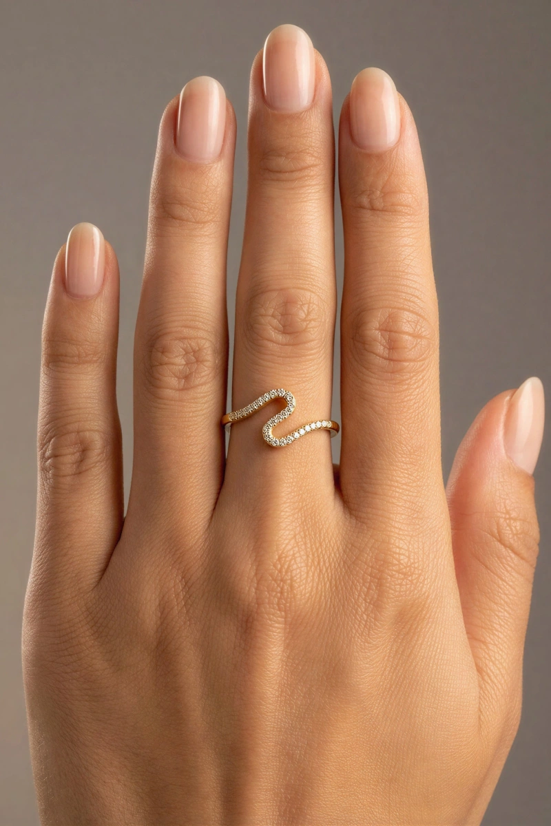 Paraf Model Taş Detay Gold Altın Kaplama Yüzük