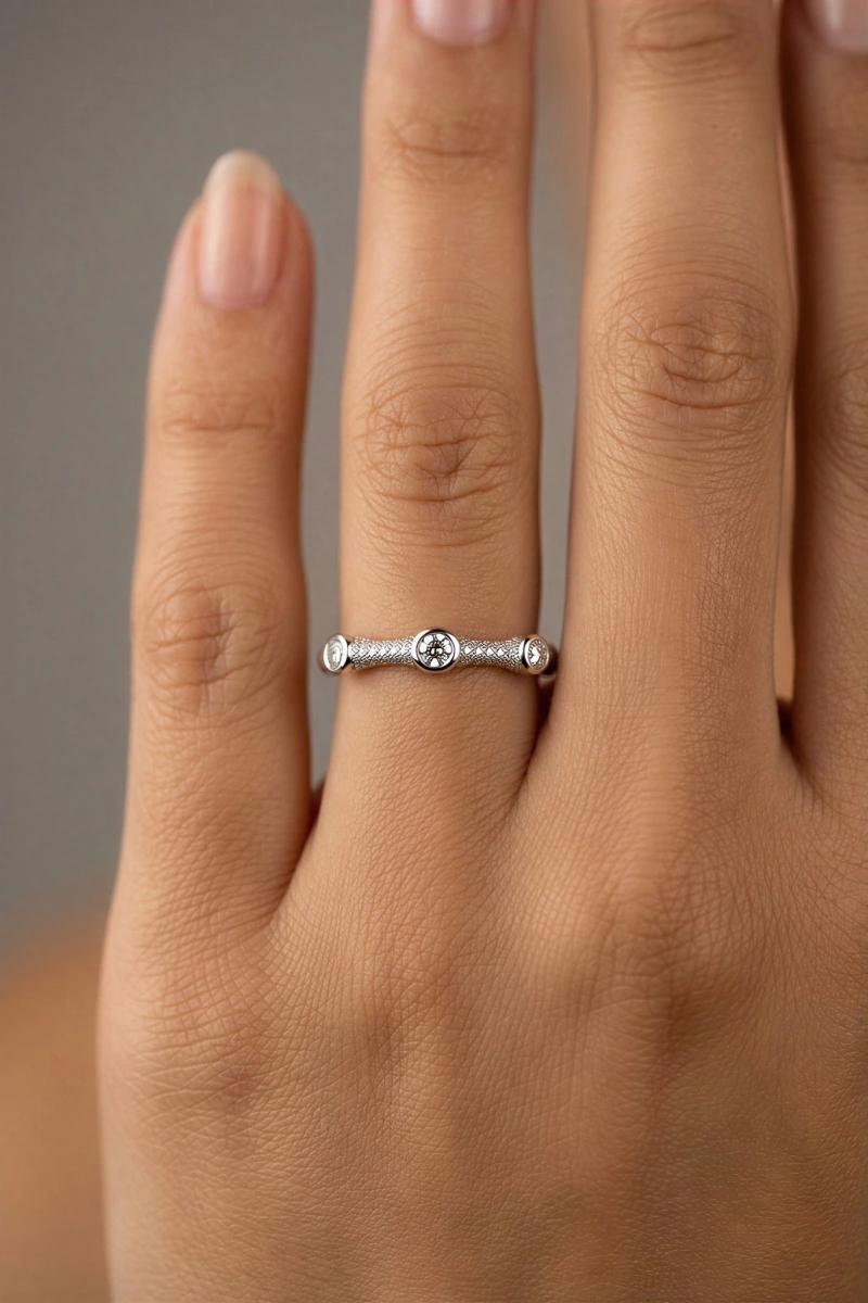 Bone Model Beyaz Altın Kaplama Yüzük