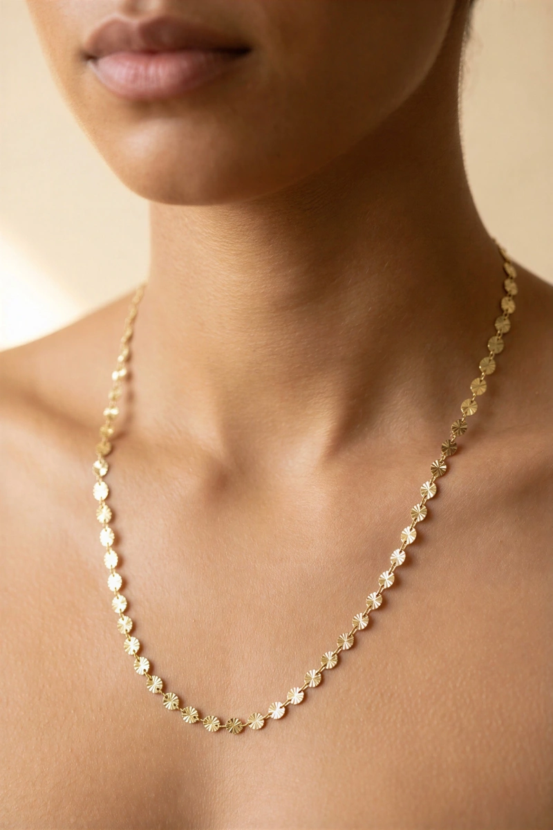 Desenli Sıralı Pul Model Gold Altın Kaplama Kolye