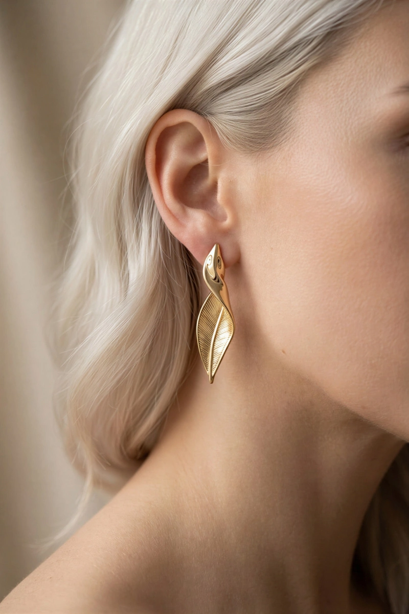 Sarmal Yaprak Model Gold Altın Kaplama Küpe