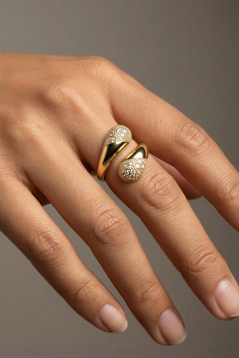 Taşlı Tombul Model Gold Altın Kaplama Yüzük