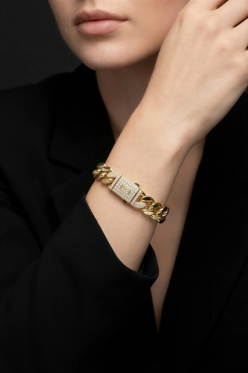 Kalın Ezik Bağlı Model Taş Detay Gold Altın Kaplama Bileklik