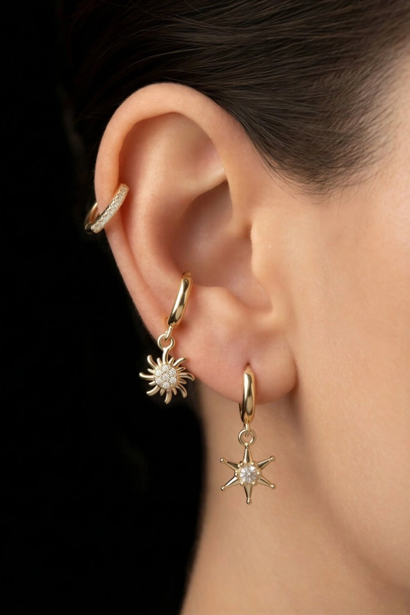 Taşlı Güneş Model Gold Altın Kaplama Üçlü Küpe