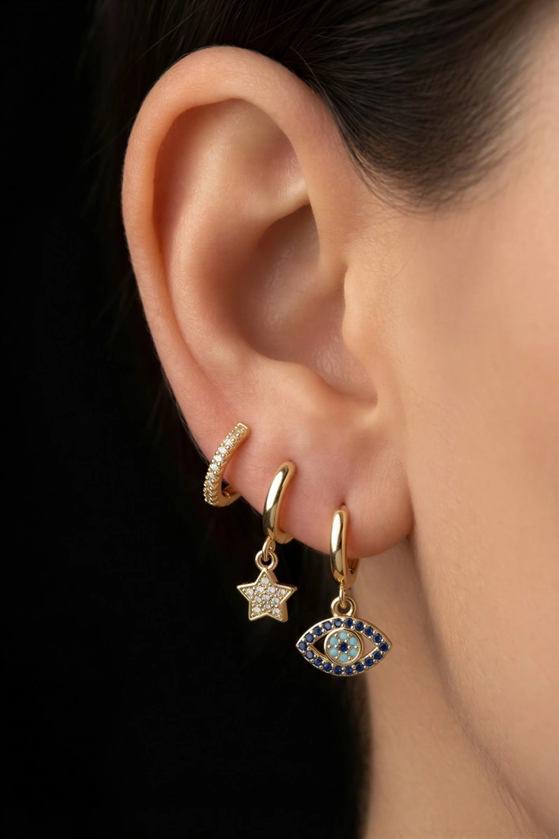 Taşlı Göz Model Gold Altın Kaplama Üçlü Küpe