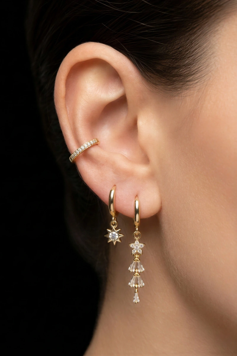 Sallantılı Yıldız Model Gold Altın Kaplama Üçlü Küpe