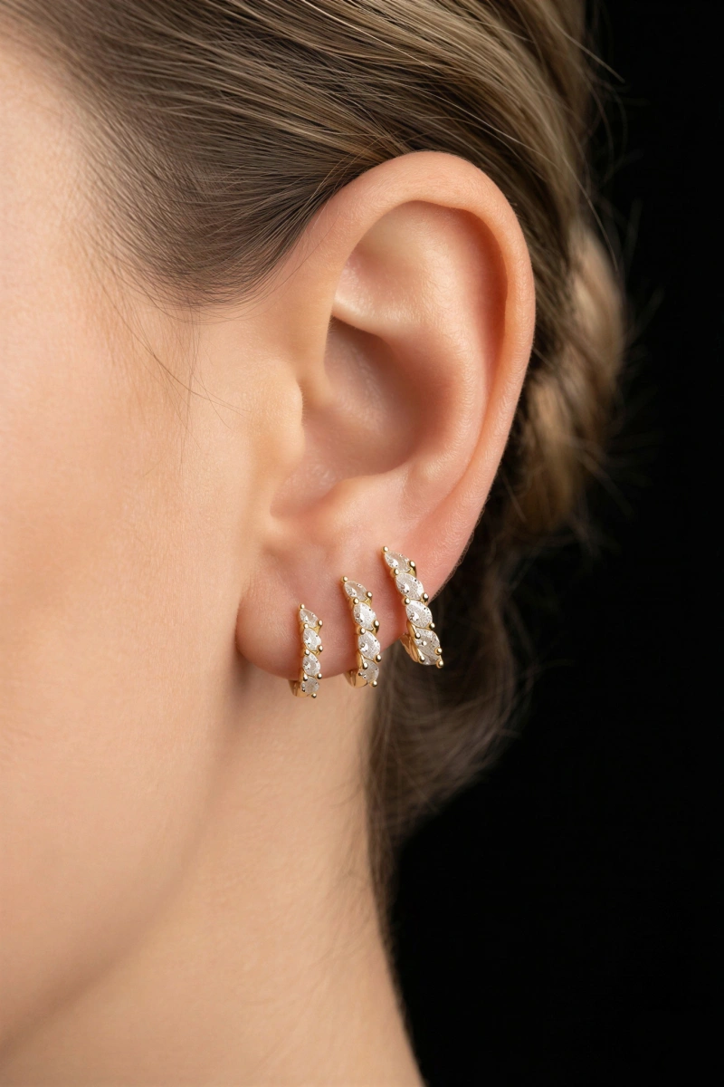 Sıralı Damla Model Gold Altın Kaplama Üçlü Küpe