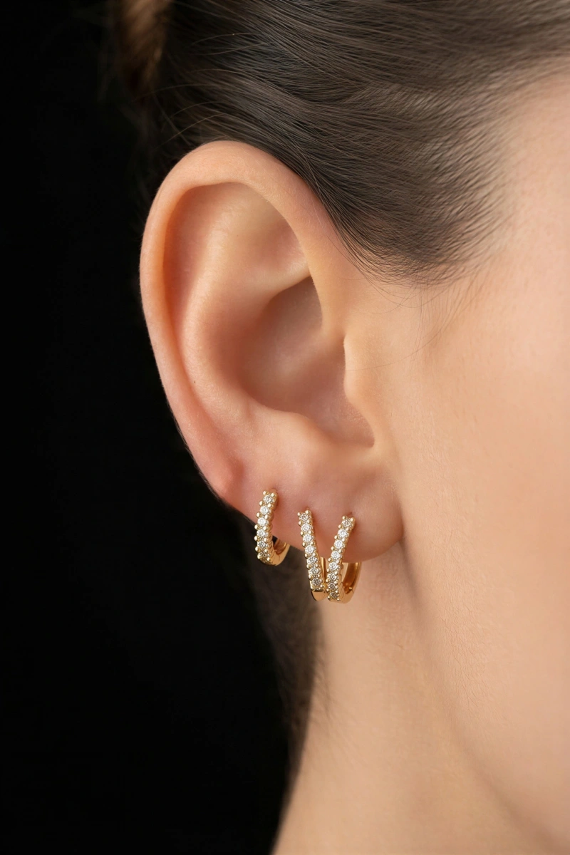 Sıralı Taş Model Gold Altın Kaplama Üçlü Küpe